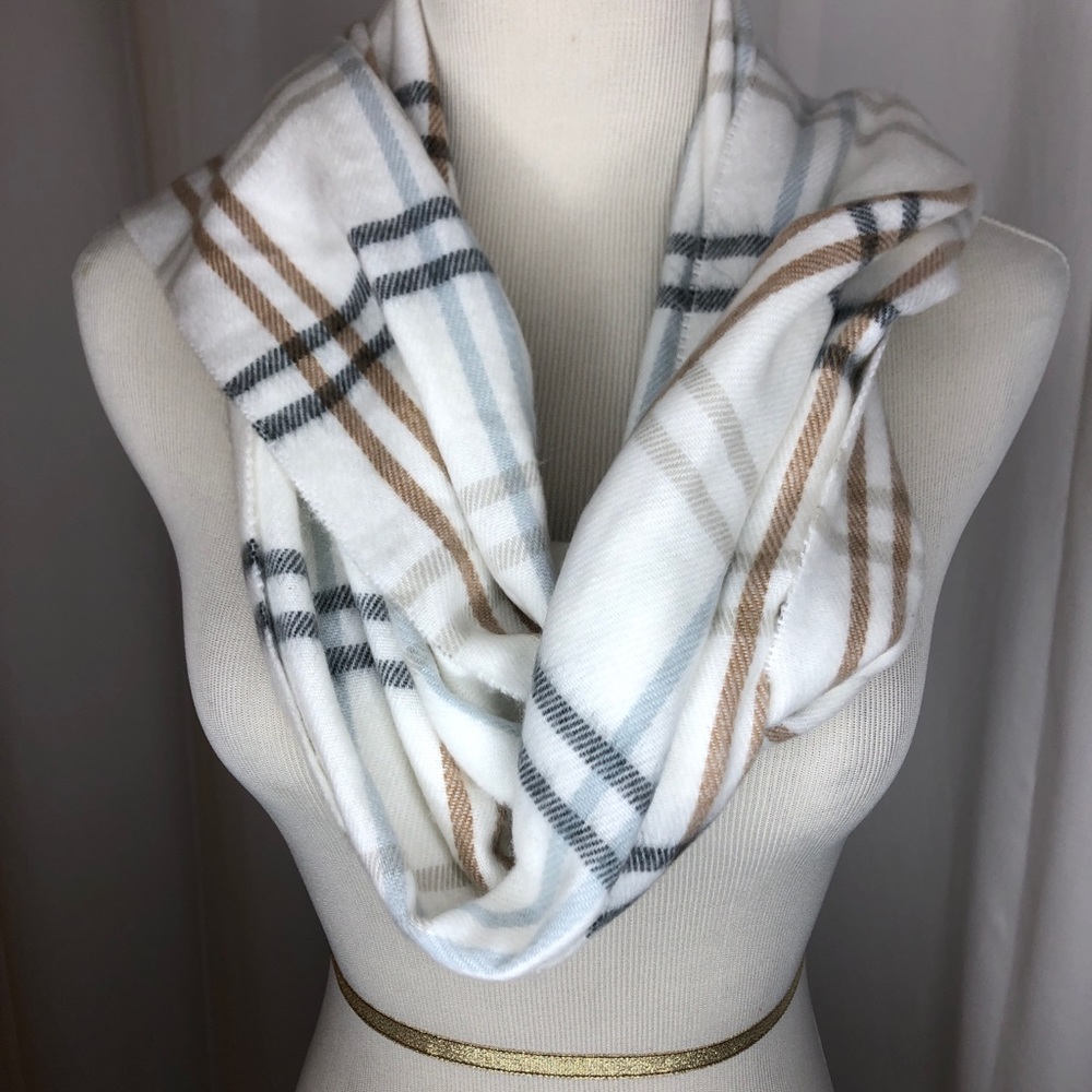 Cejon Made in Italy White Plaid Scarf